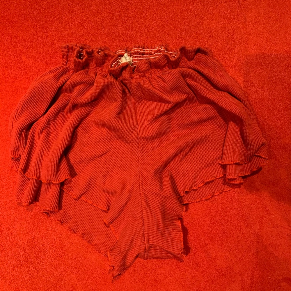 Coral red flared shorts